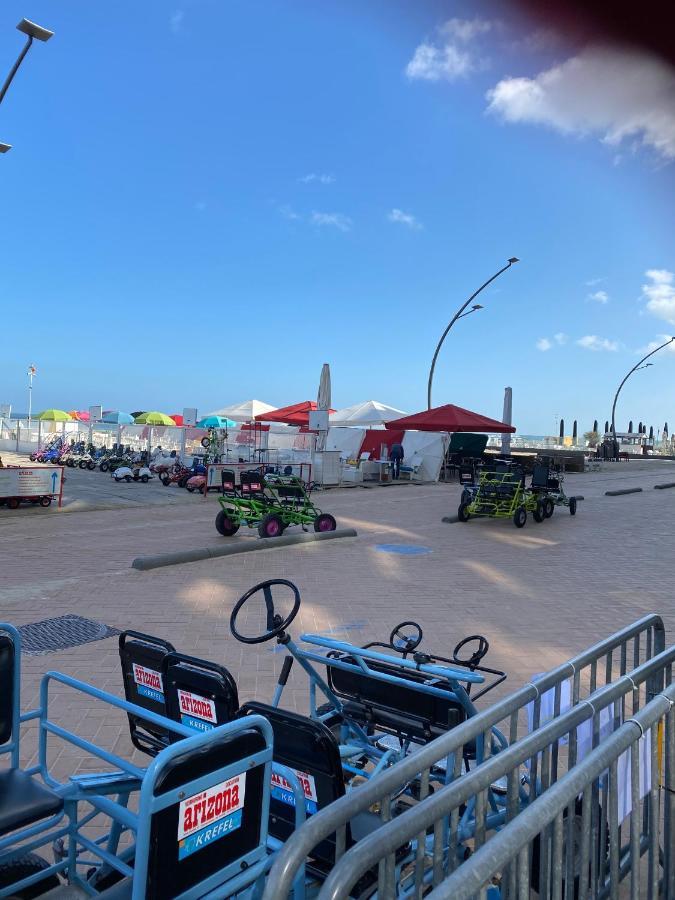 Appartement Rdc Avec 1 Chambre A 5 Metres A Pied De La Digue De La Panne المظهر الخارجي الصورة